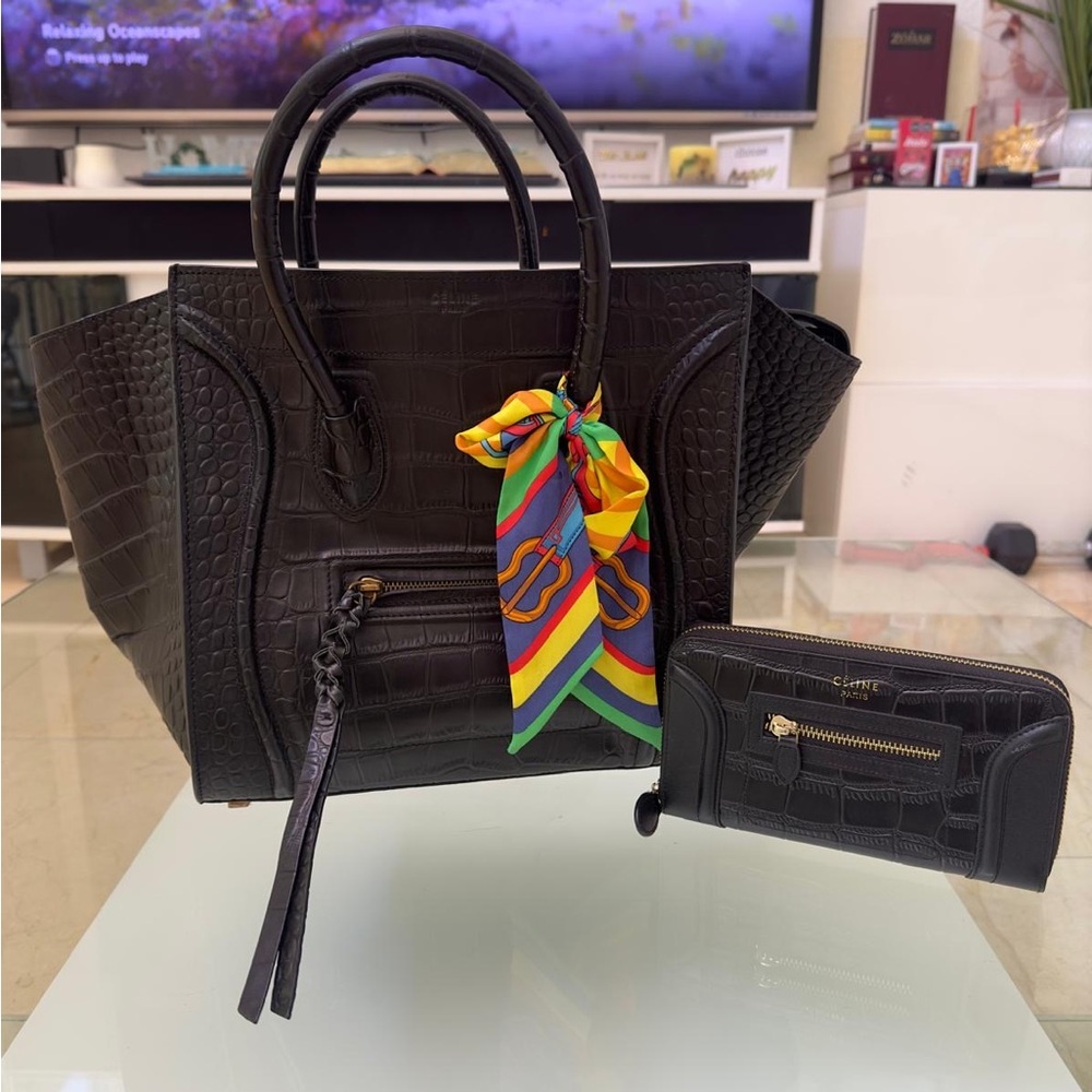 💯% Authentic CELINE Large Croc-Embossed Phantom Luggage Tote & Wallet Combo